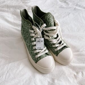 NEW Smiley Green Converse Style Shoes
